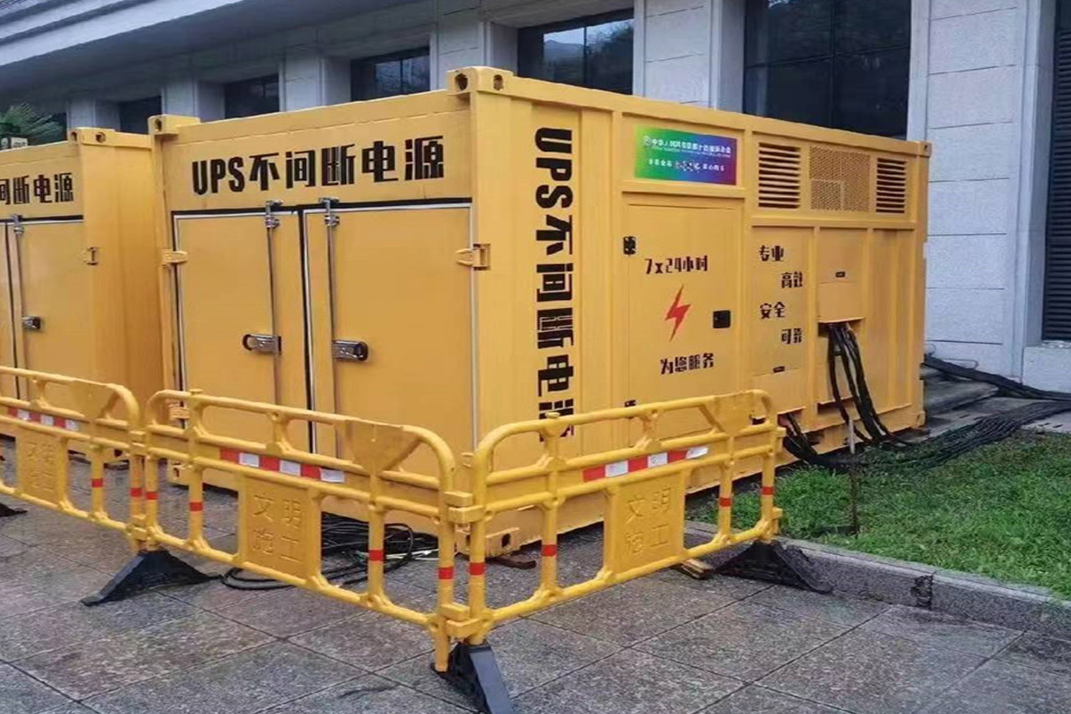 东郊镇发电机租赁施工现场